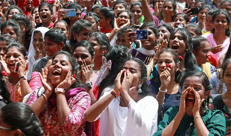 महिला सशक्तिकरण के लिए यह जागने का समय है